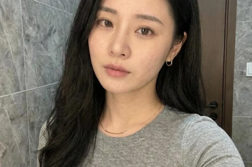 刘昊然与周冬雨的恋情曝光为什么说最受伤的是谭松韵？